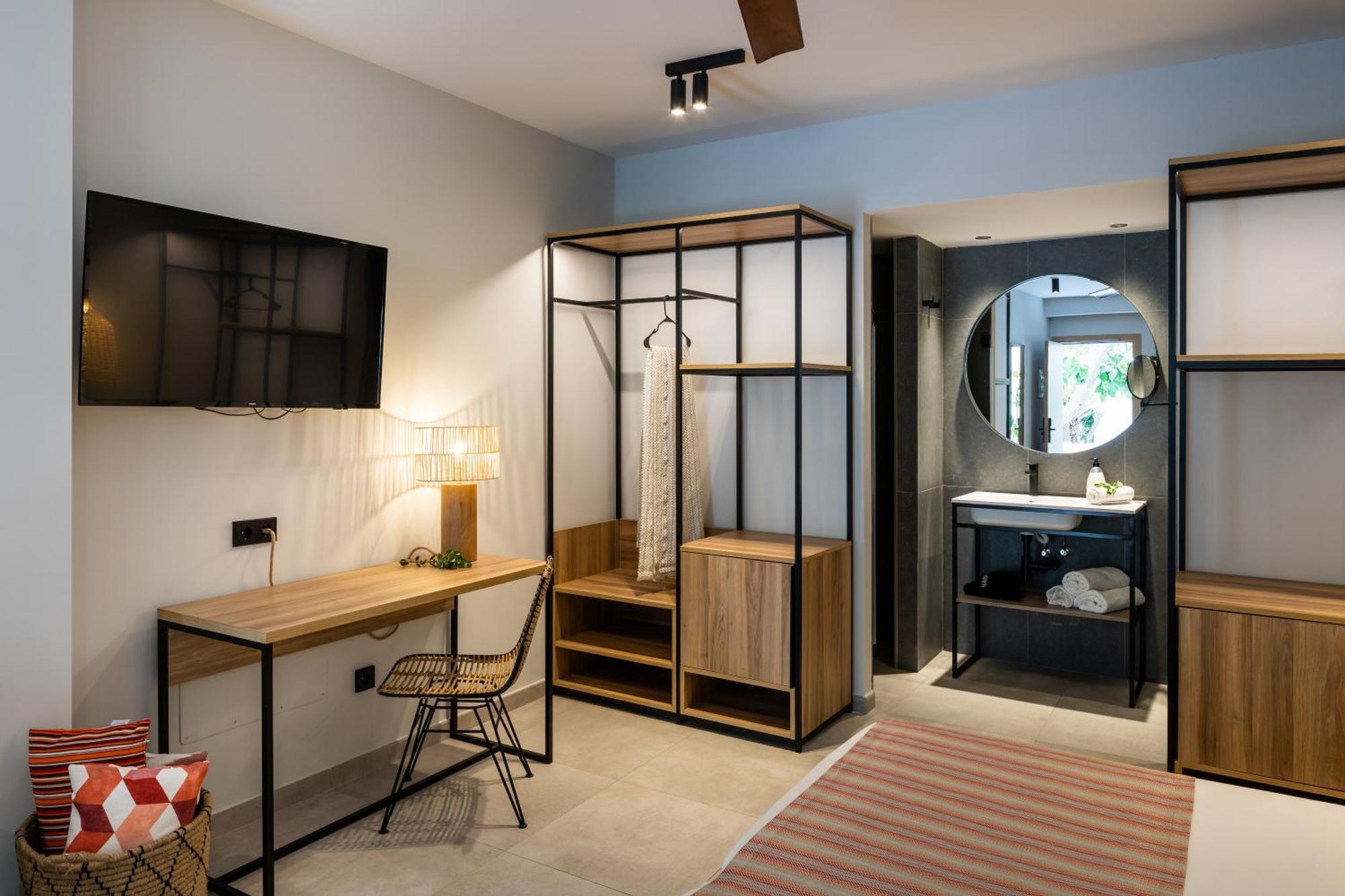 Aparthotel Casita Blanca - Adults Only San Antonio  Bagian luar foto