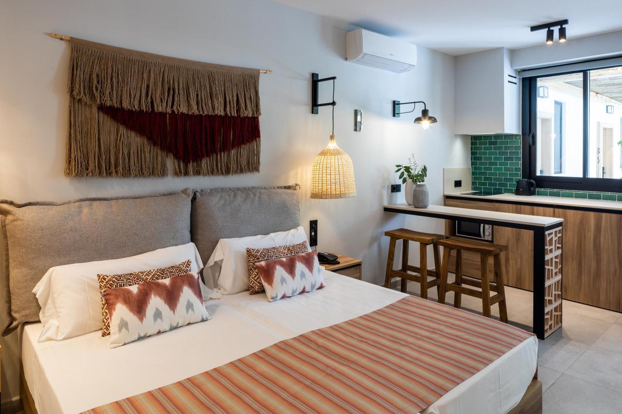 Aparthotel Casita Blanca - Adults Only San Antonio  Bagian luar foto