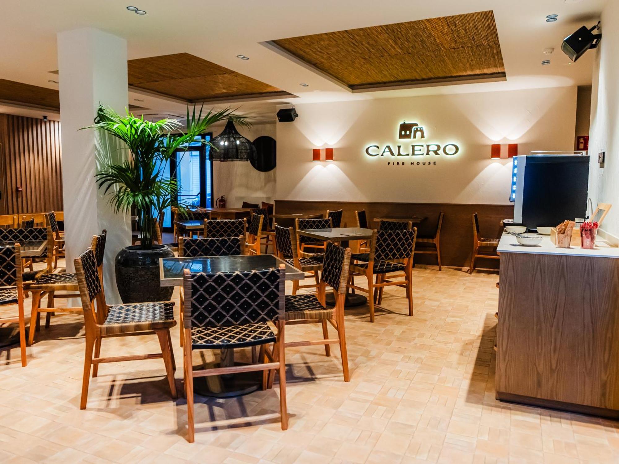 Aparthotel Casita Blanca - Adults Only San Antonio  Bagian luar foto
